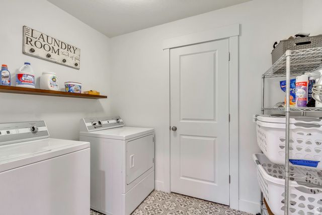 2079 W 1715 CT, West Haven, UT 84401