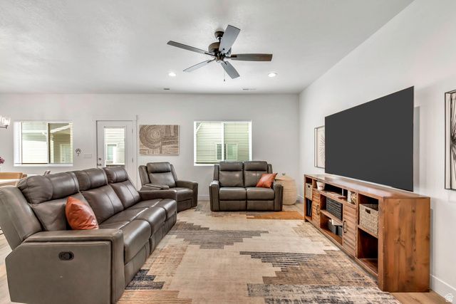 2079 W 1715 CT, West Haven, UT 84401