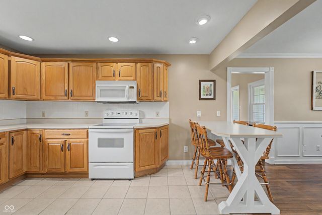 11975 E Legal Tender Road, Columbus, IN 47203