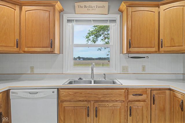 11975 E Legal Tender Road, Columbus, IN 47203