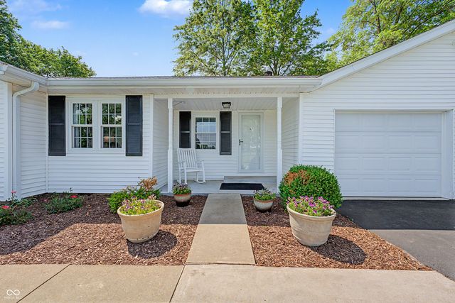 11975 E Legal Tender Road, Columbus, IN 47203