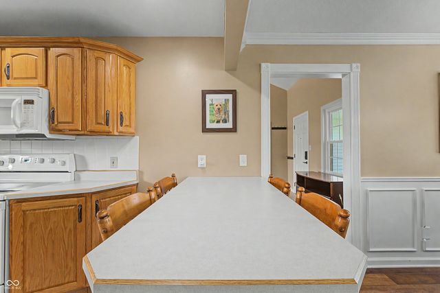 11975 E Legal Tender Road, Columbus, IN 47203