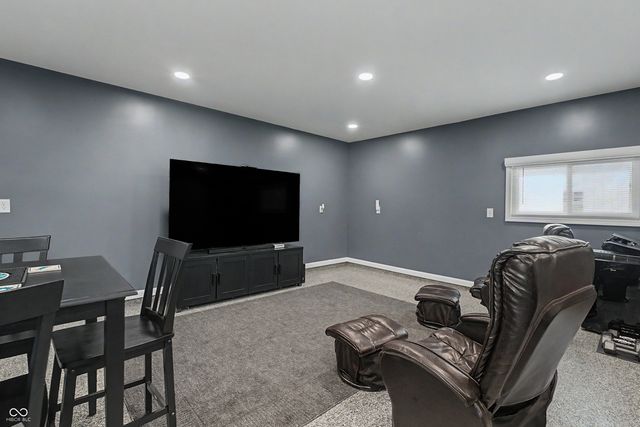 11975 E Legal Tender Road, Columbus, IN 47203