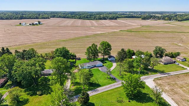11975 E Legal Tender Road, Columbus, IN 47203