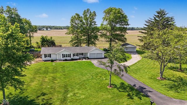 11975 E Legal Tender Road, Columbus, IN 47203