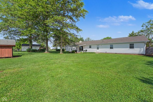 11975 E Legal Tender Road, Columbus, IN 47203