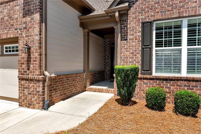 3450 Locust Cove Road, Gainesville, GA 30504