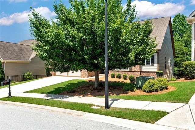 3450 Locust Cove Road, Gainesville, GA 30504