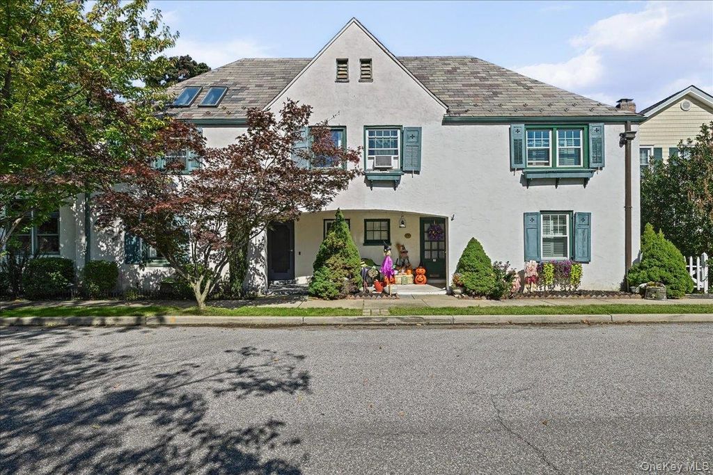 5 1st Place, Garden City, NY 11530 — exterior