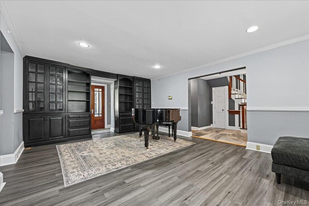 5 1st Place, Garden City, NY 11530 — photo 5