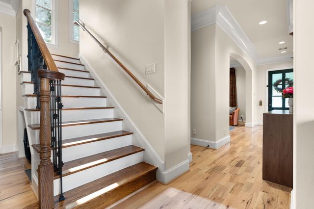 2905 Plumb Street, West University Place, TX 77005