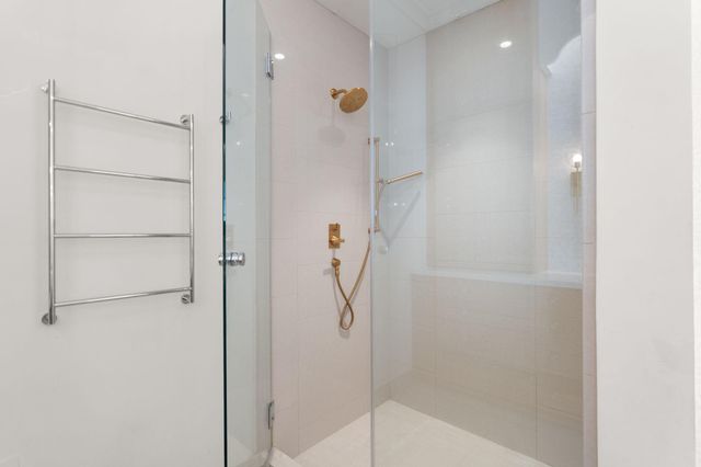 2905 Plumb Street, West University Place, TX 77005