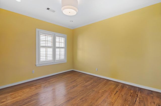 2905 Plumb Street, West University Place, TX 77005