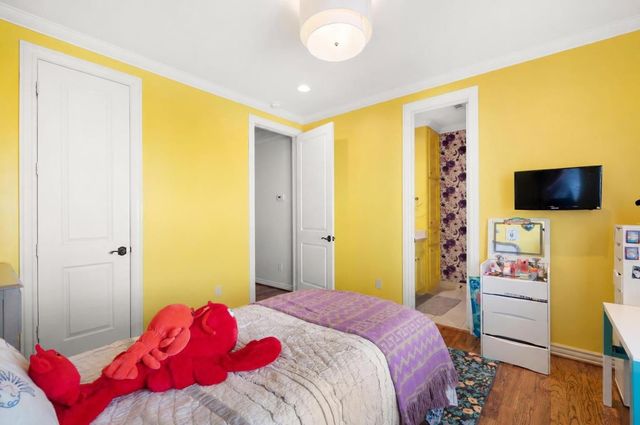 2905 Plumb Street, West University Place, TX 77005
