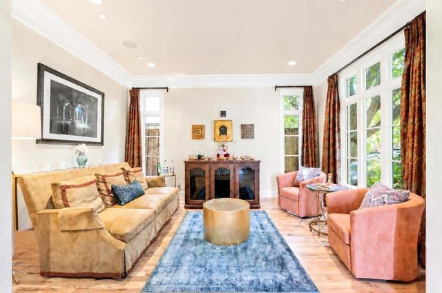 2905 Plumb Street, West University Place, TX 77005