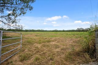 00 CR 304, Jourdanton, TX 78026