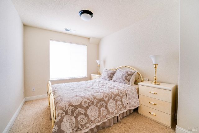 185 Johnson St, Windsor, CA 95492