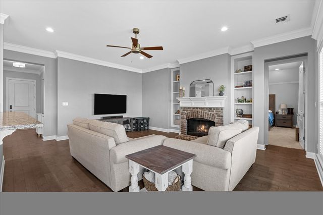 804 Abita Chase, Bossier City, LA 71111