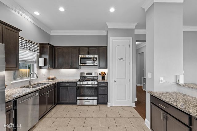 804 Abita Chase, Bossier City, LA 71111