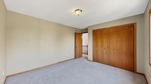 2114 Ponderosa Drive SW, Rochester, MN 55902