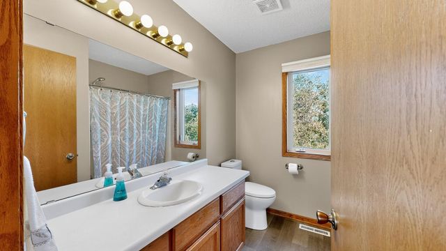 2114 Ponderosa Drive SW, Rochester, MN 55902