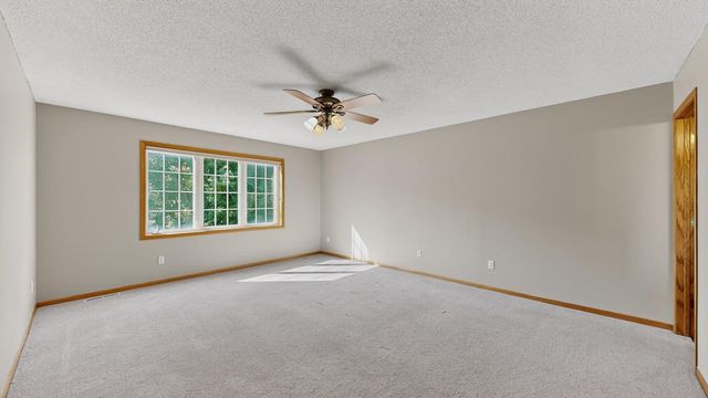 2114 Ponderosa Drive SW, Rochester, MN 55902