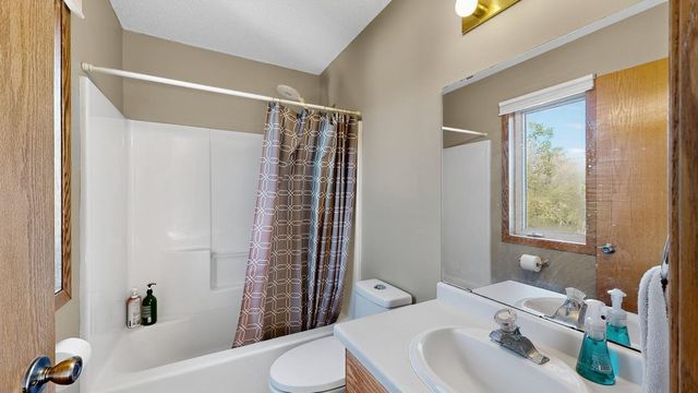 2114 Ponderosa Drive SW, Rochester, MN 55902