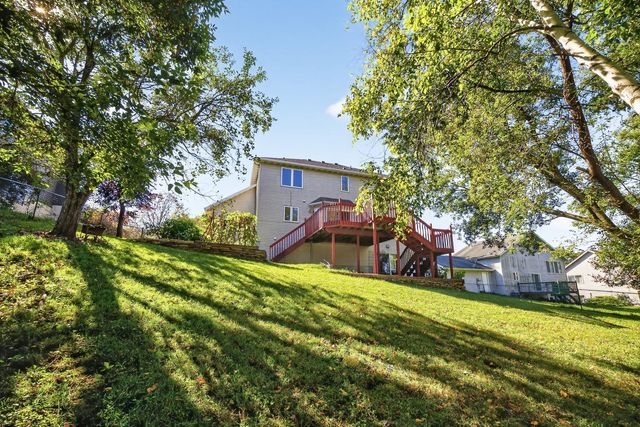 2114 Ponderosa Drive SW, Rochester, MN 55902