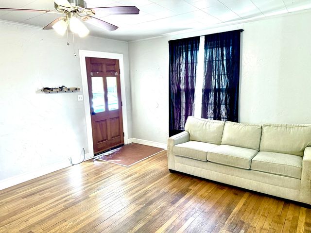 1906 25th Street, Lubbock, TX 79411