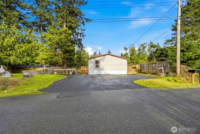 570 Ocean View Drive, Oak Harbor, WA 98277