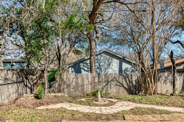 636 Schieme Street, River Oaks, TX 76114