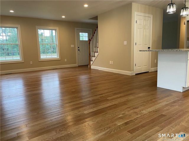 12 Sleepy Hollow Pentway, Ledyard, CT 06335
