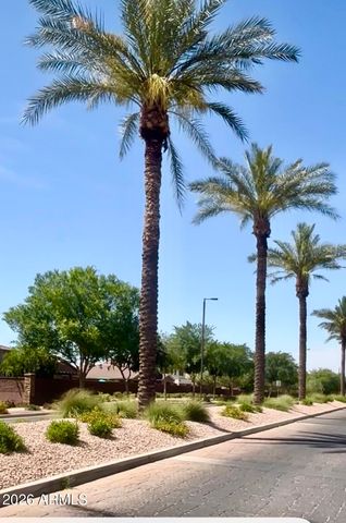 901 W WITT Avenue, San Tan Valley, AZ 85140