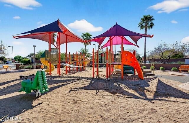 901 W WITT Avenue, San Tan Valley, AZ 85140