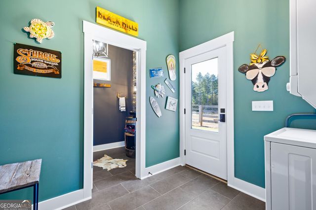 125 Perry Road, Rydal, GA 30171