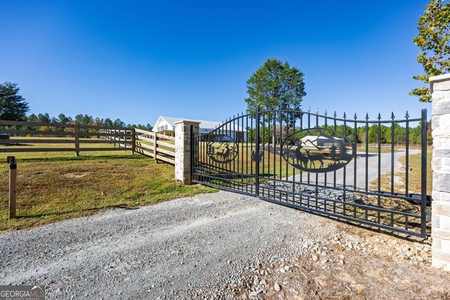 125 Perry Road, Rydal, GA 30171