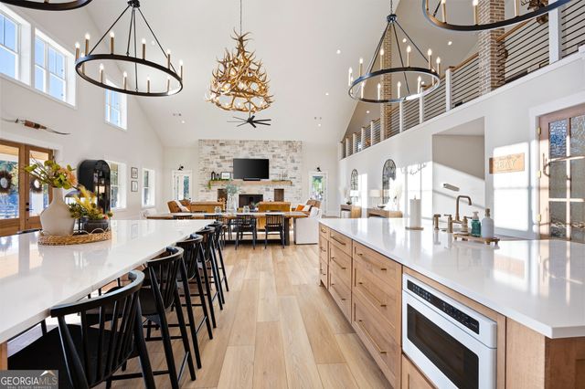 125 Perry Road, Rydal, GA 30171