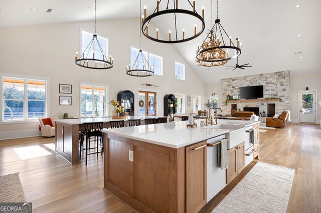 125 Perry Road, Rydal, GA 30171