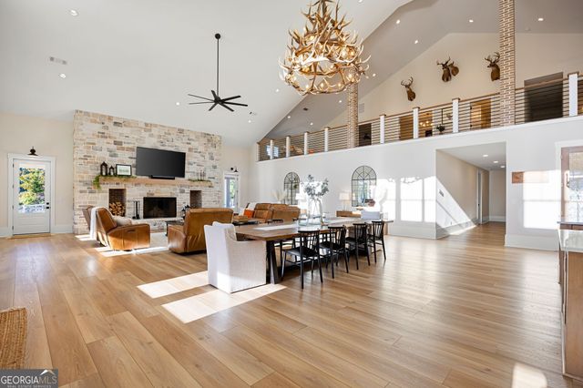 125 Perry Road, Rydal, GA 30171