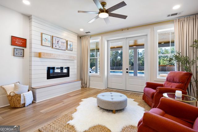 125 Perry Road, Rydal, GA 30171