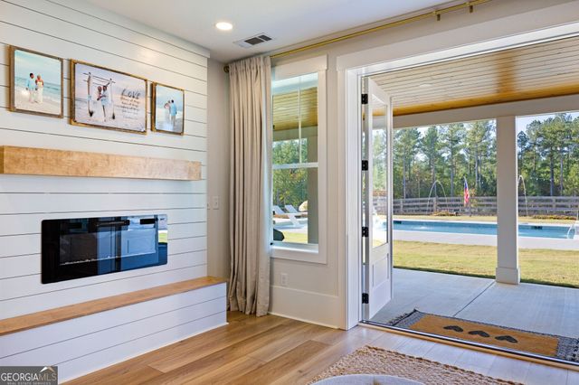 125 Perry Road, Rydal, GA 30171