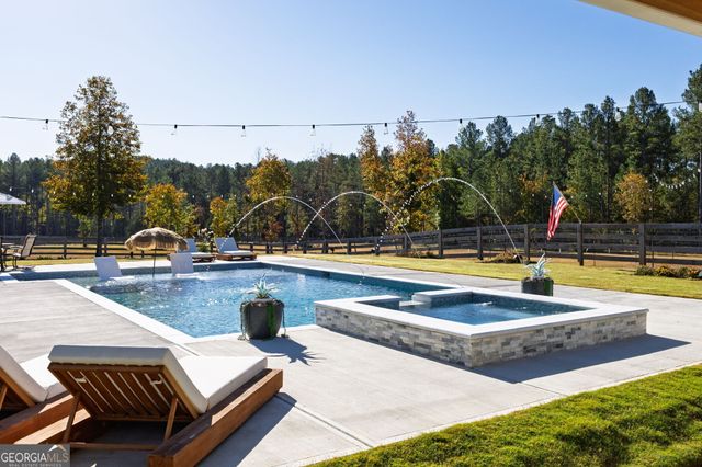 125 Perry Road, Rydal, GA 30171