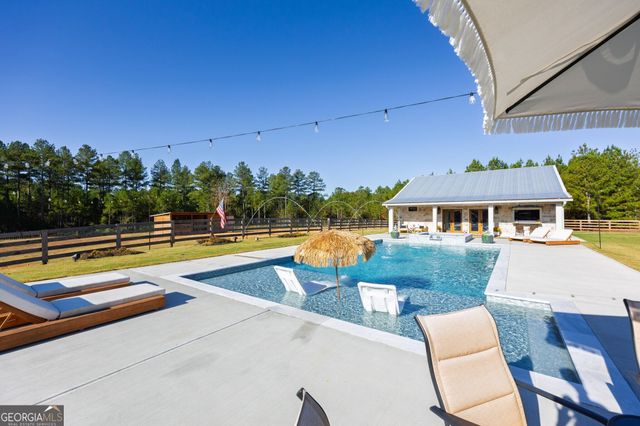 125 Perry Road, Rydal, GA 30171