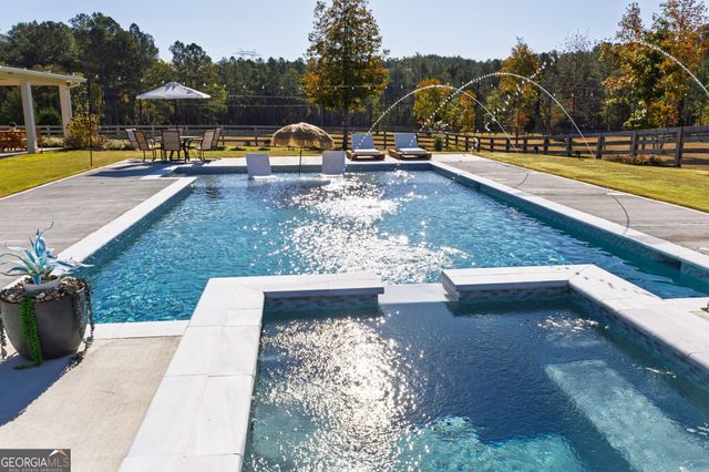 125 Perry Road, Rydal, GA 30171