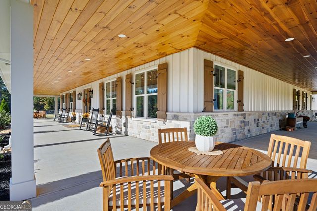 125 Perry Road, Rydal, GA 30171