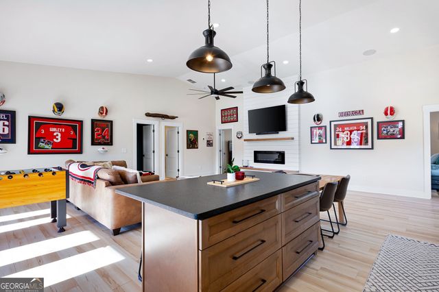 125 Perry Road, Rydal, GA 30171