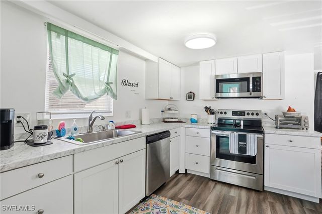 5431 Oak Ridge AVE, Fort Myers Beach, FL 33931