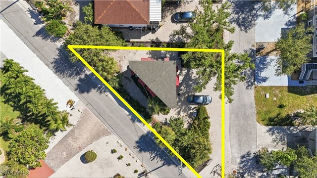5431 Oak Ridge AVE, Fort Myers Beach, FL 33931