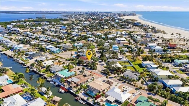 5431 Oak Ridge AVE, Fort Myers Beach, FL 33931