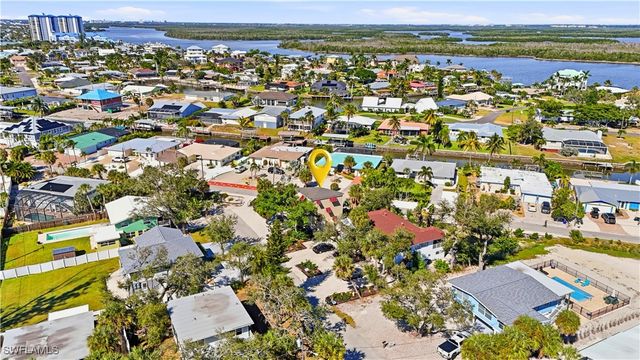 5431 Oak Ridge AVE, Fort Myers Beach, FL 33931